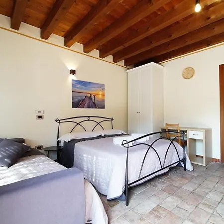 Mb&b Relax House - Peschiera Del Garda 아파트